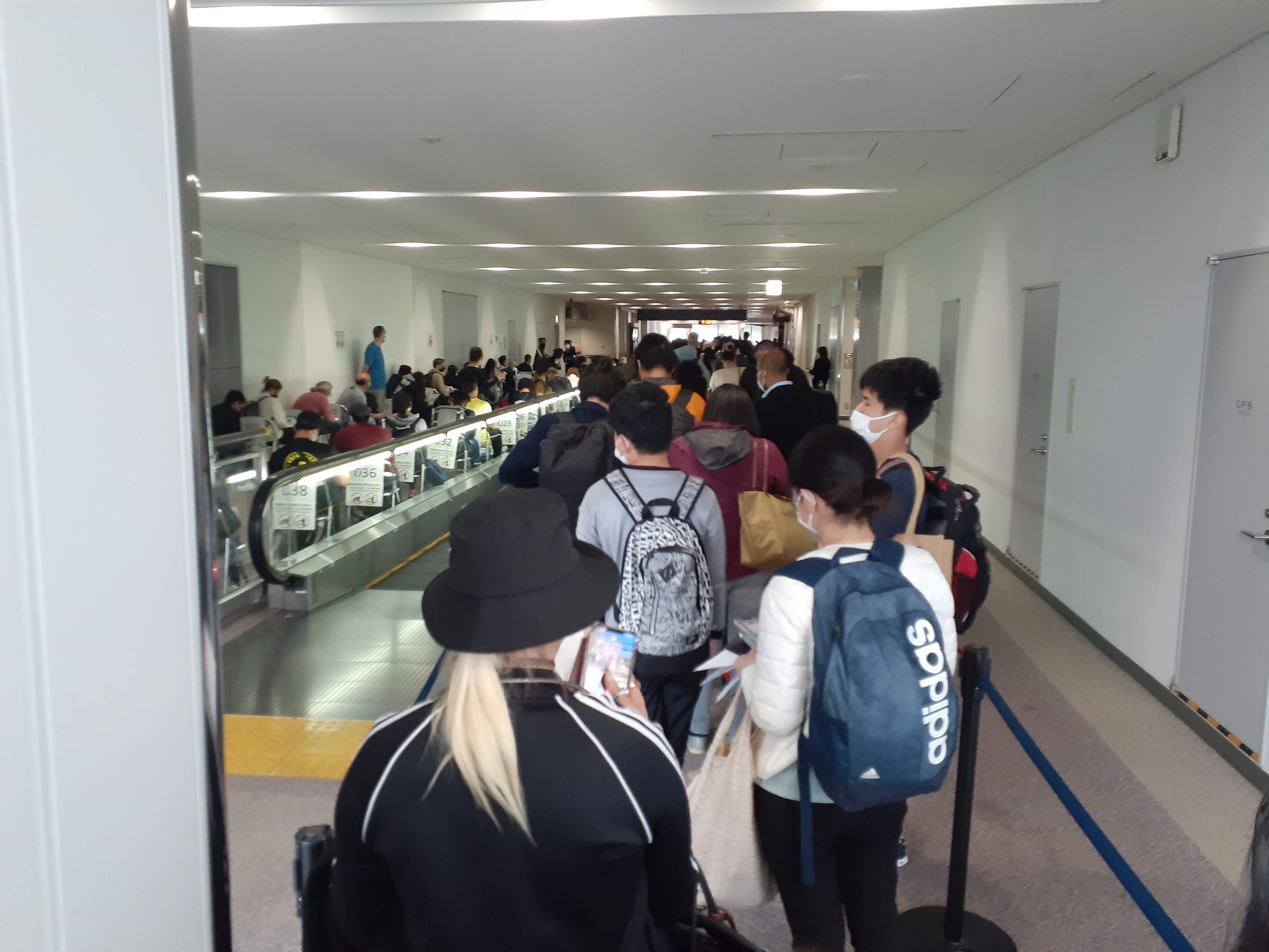 A long queue at Narita Airport
